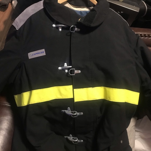 XXL Express firefighters jacket and pants. - Picture 1 of 5